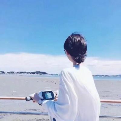 『时尚潮流与个人风格完美融合，最新版qq女生头像精选』